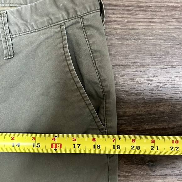 Gap khaki capri/ olive green/ 12 - Picture 6 of 7